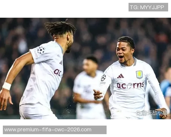 欧冠足球赛场上的两位巨星球员如何改变比赛格局与历史进程